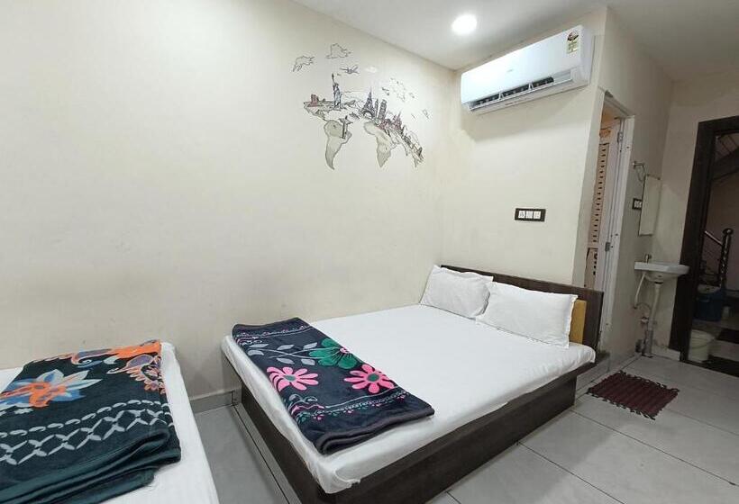 اتاق لوکس خانوادگی, St Inn