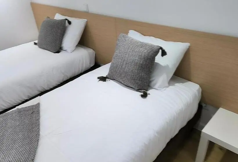 Standard Kolmen Hengen Huone, Suitel Pombal