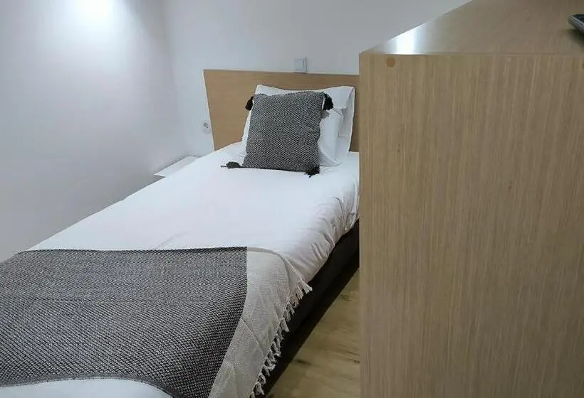 Standard Kolmen Hengen Huone, Suitel Pombal