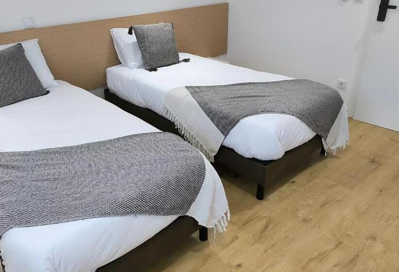 חדר סטנדרט לשלושה, Suitel Pombal