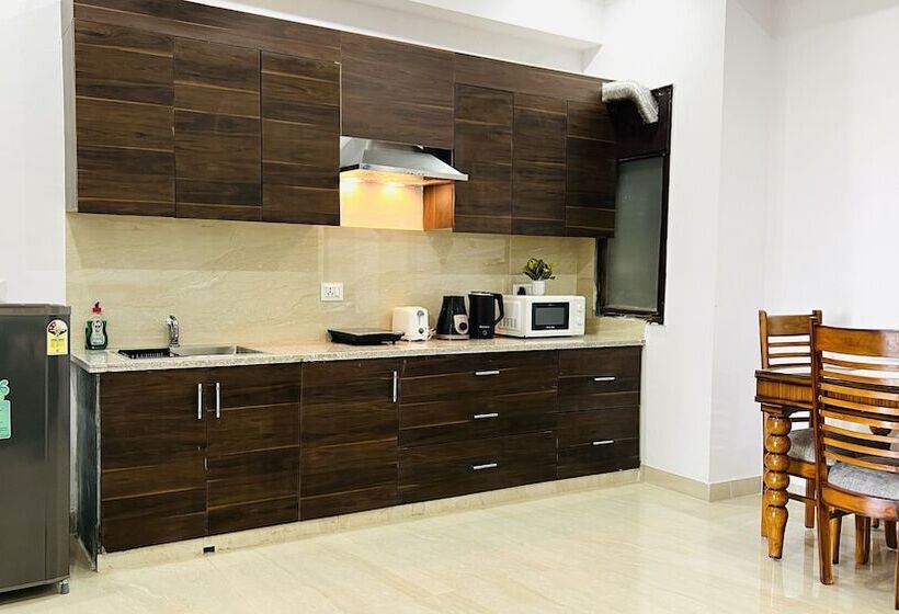شقة سوبريور غرفة واحدة, Zen Suites   Golf Course Road Gurgaon