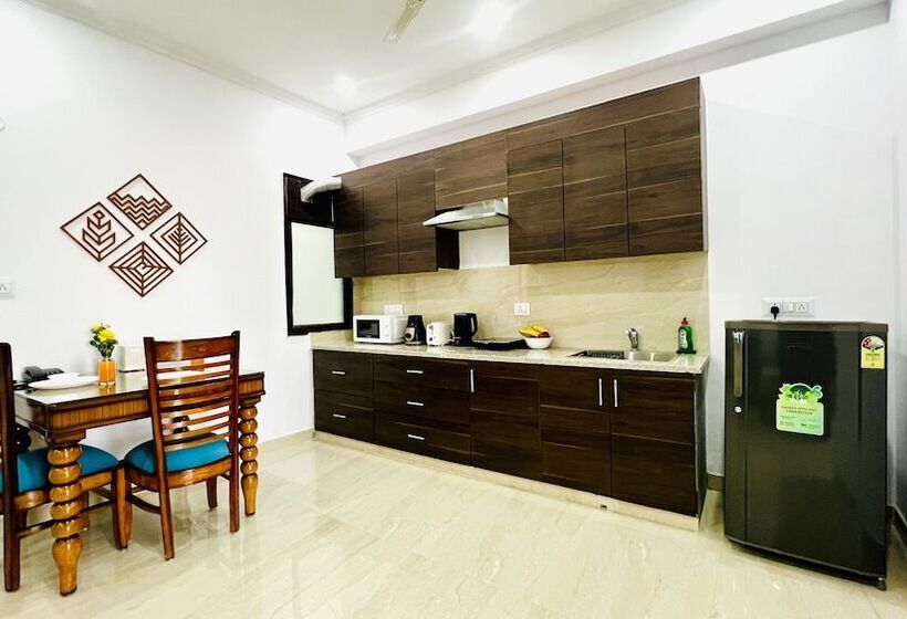شقة بريميوم غرفة واحدة, Zen Suites   Golf Course Road Gurgaon