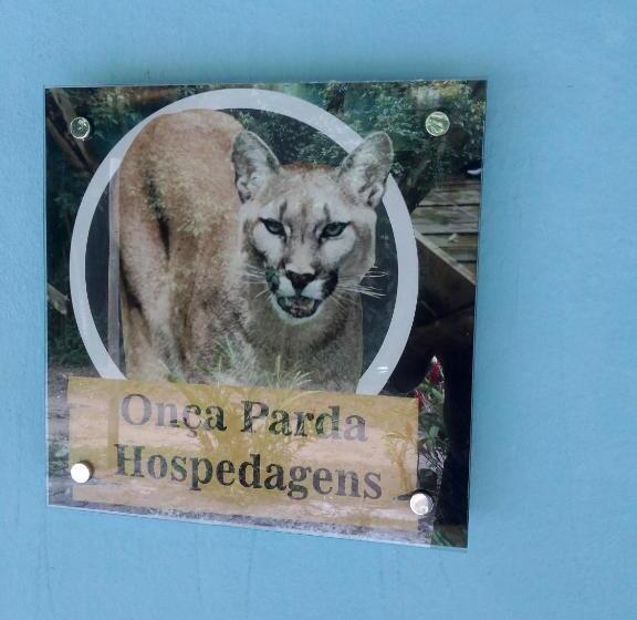 سوئیت با بالکن, Onça Parda Hospedagens Com Cachoeira Privativa