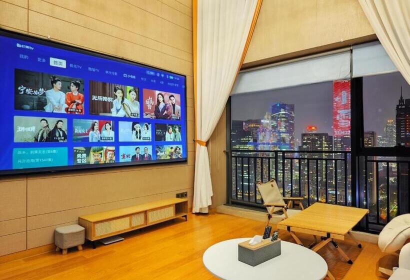 Apartamento Dúplex 1 Dormitório, 邻致公寓东站中汇店