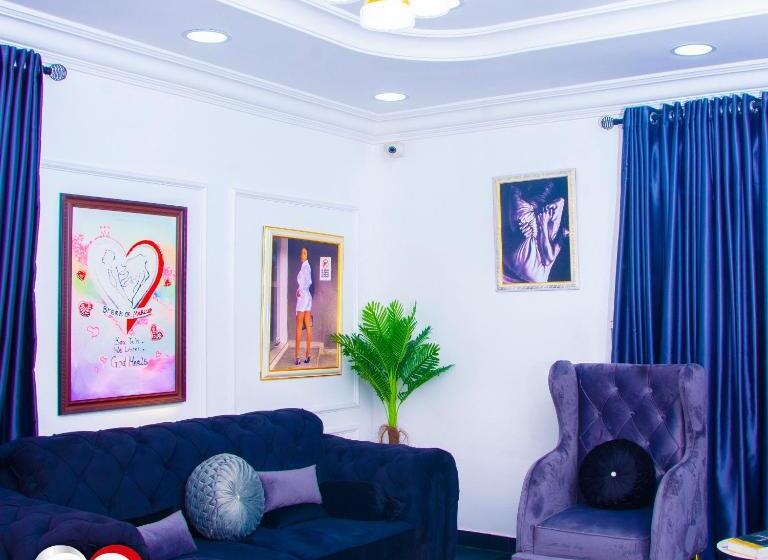 اتاق استاندارد یک نفره, Break Or Makeup