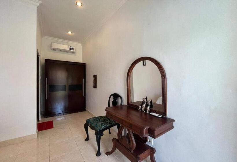 جناح ديلوكس, Belvilla Pleasant Seaside Lovina Beach