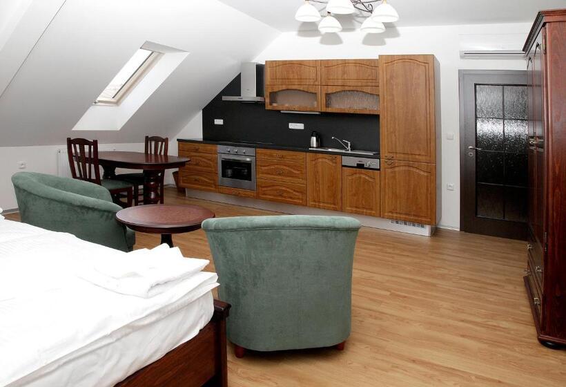 חדר סטנדרט, Pivovar A Restaurace Faltus