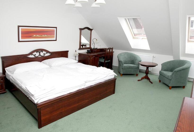 סוויטת 3 חדרי שינה, Pivovar A Restaurace Faltus