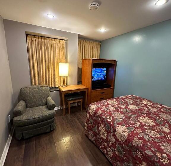 اتاق استاندارد با سرویس بهداشتی مشترک, Nox Hostel