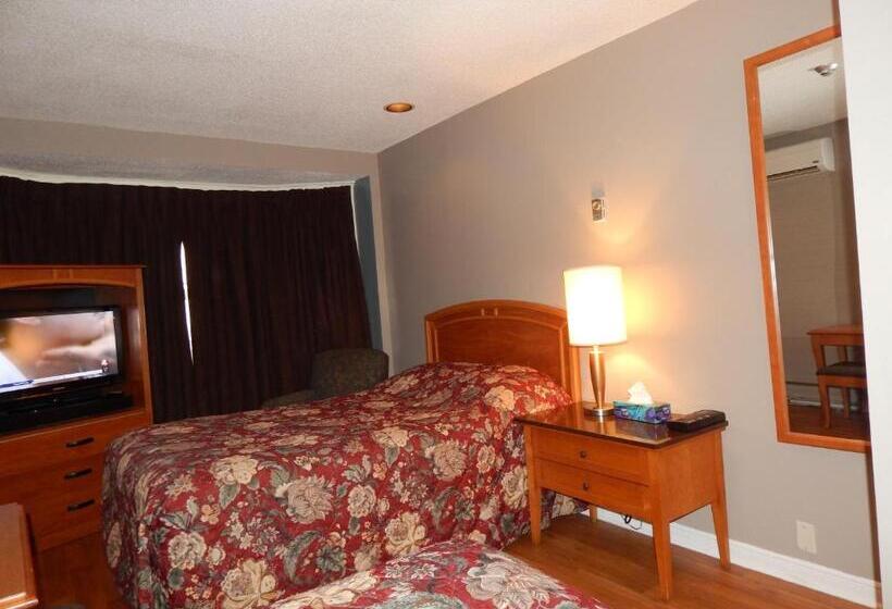 اتاق استاندارد سه تخته با سرویس بهداشتی مشترک, Nox Hostel