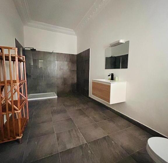 Deluxe Room, Cocoon Guest House