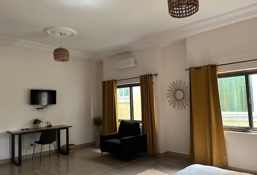 Deluxe Room, Cocoon Guest House