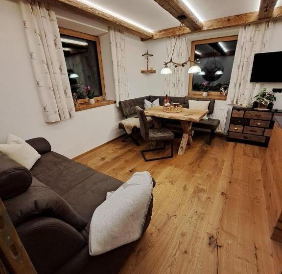 شقة غرفة واحدة, Luxus Apartment Vorderreit Gut