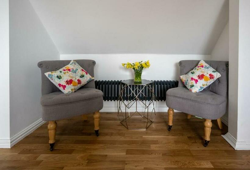 Номер Стандарт Трехместный, Halwell Lodge