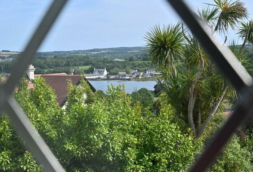 Номер Стандарт, Halwell Lodge