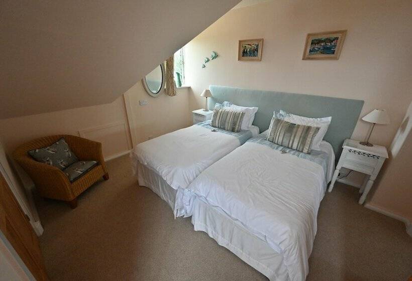 Номер Стандарт, Halwell Lodge