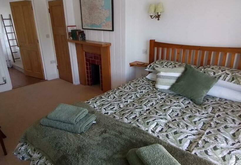 Номер Deluxe, The Horse & Cart