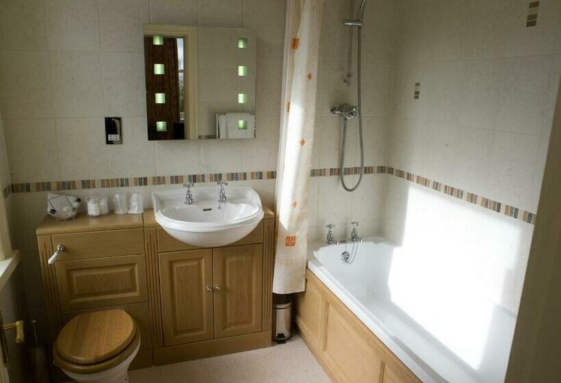 Номер Стандарт, Thornton Lodge