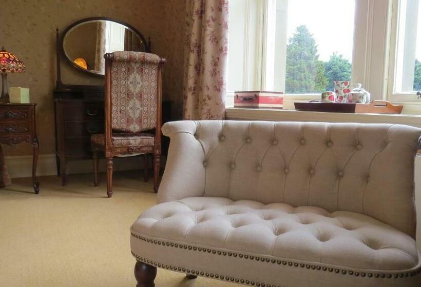 Номер Стандарт, Thornton Lodge