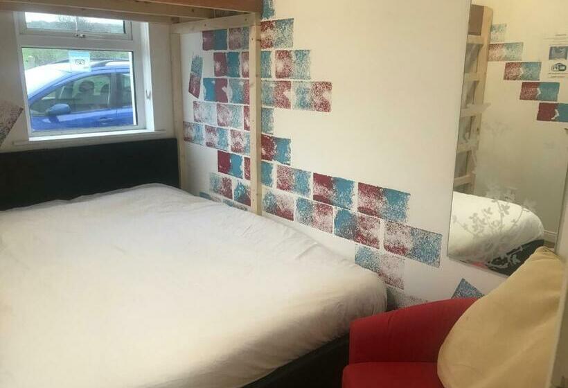 اتاق استاندارد, Finn Mccools Giants Causeway Hostel