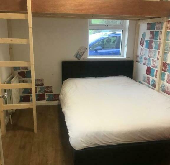 اتاق استاندارد, Finn Mccools Giants Causeway Hostel