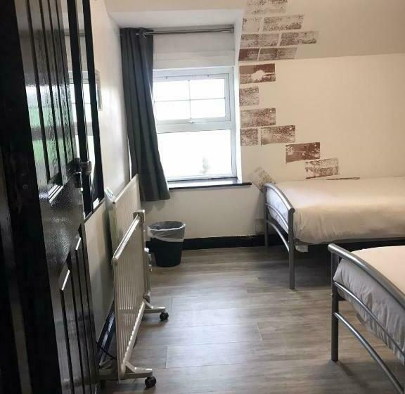 اتاق استاندارد, Finn Mccools Giants Causeway Hostel