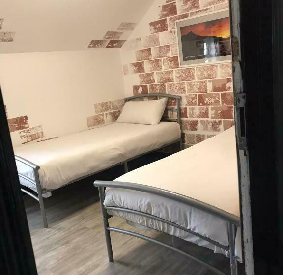 اتاق استاندارد, Finn Mccools Giants Causeway Hostel