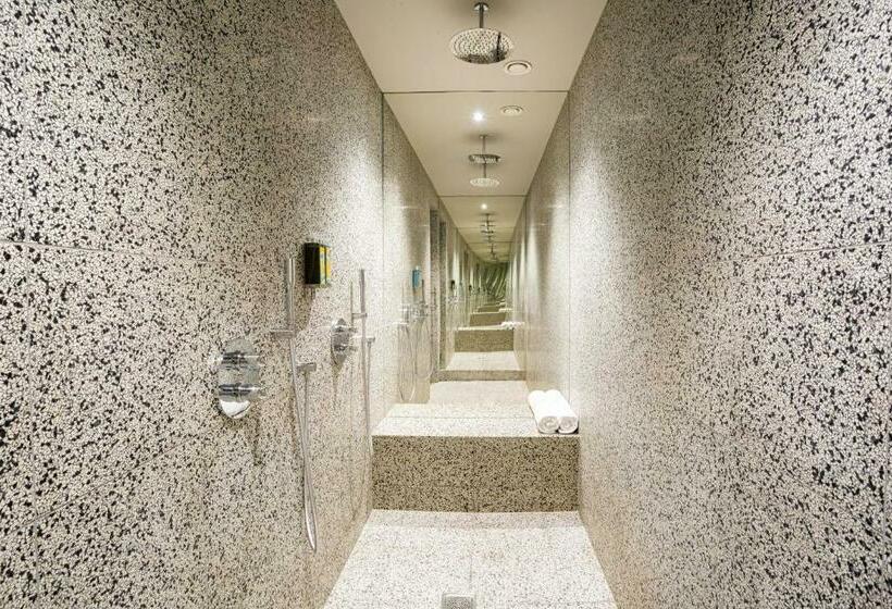 חדר סופריור עם מיטת קינג, Bullitt