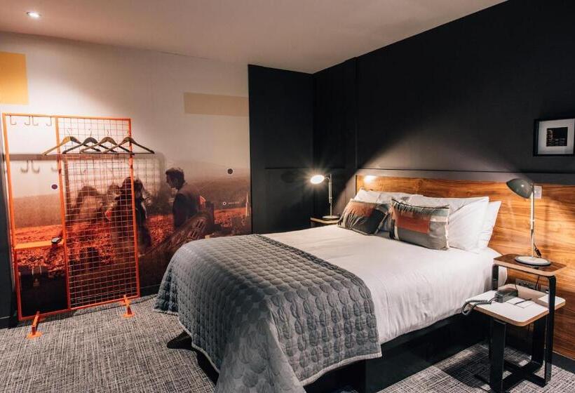 חדר סטנדרט, מיטת קינג, מותאם לאדם עם מוגבלויות, Bullitt