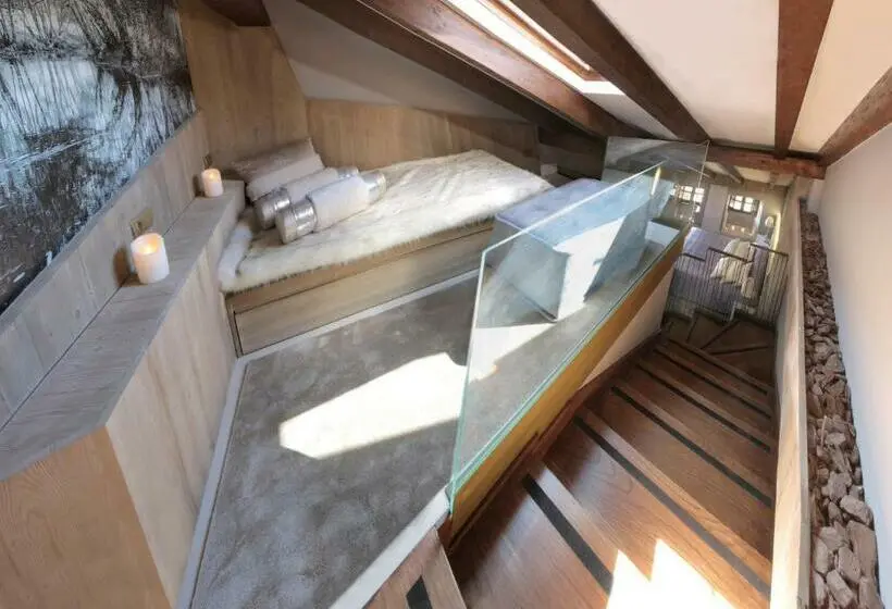 Duplex-sviitti, Las Treixas