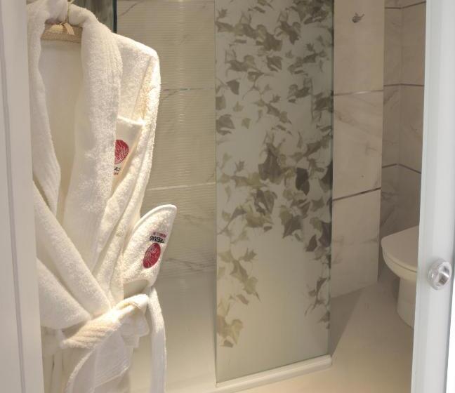 סוויטה משפחתית, Las Treixas