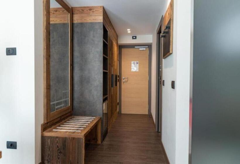 バルコニー付スイート, Olimpia