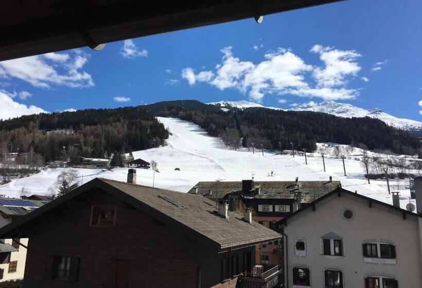 バルコニー付スイート, Olimpia