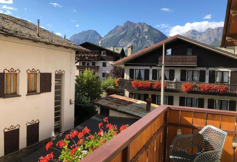 バルコニー付きジュニアスイート, Olimpia