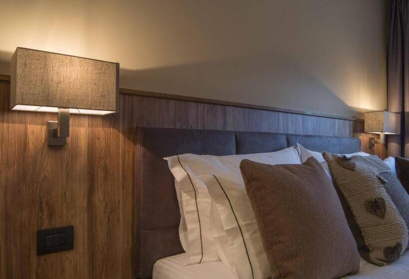 スーペリアールーム, Olimpia