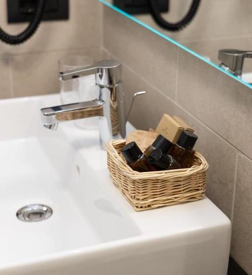 スーペリアールーム, Olimpia