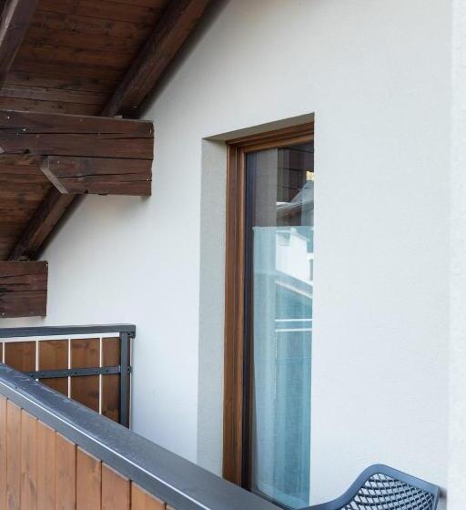 バルコニー付きスーペリアルーム, Olimpia