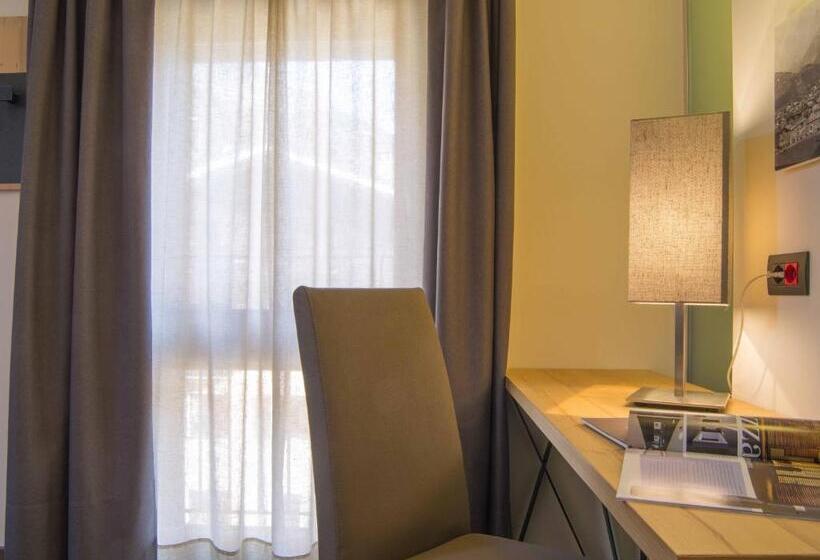 ジュニアスイート, Olimpia