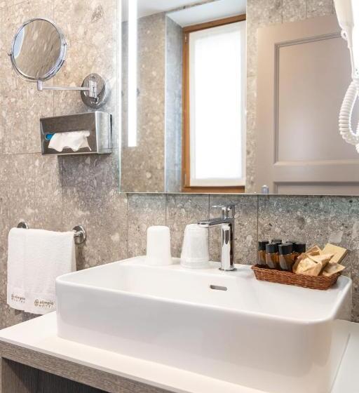 ２ベッドルームアパートメント, Olimpia