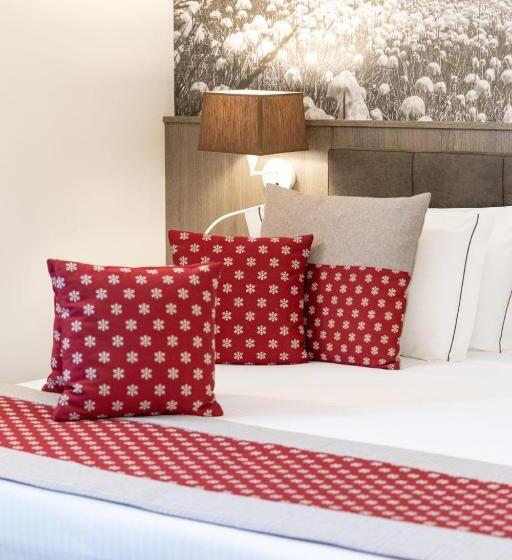 ２ベッドルームアパートメント, Olimpia