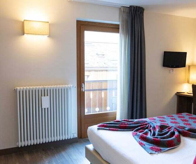 山の見えるスーペリアルーム, Olimpia