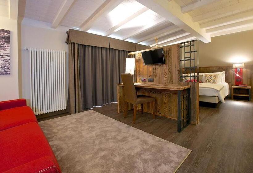 バルコニー付スイート, Olimpia