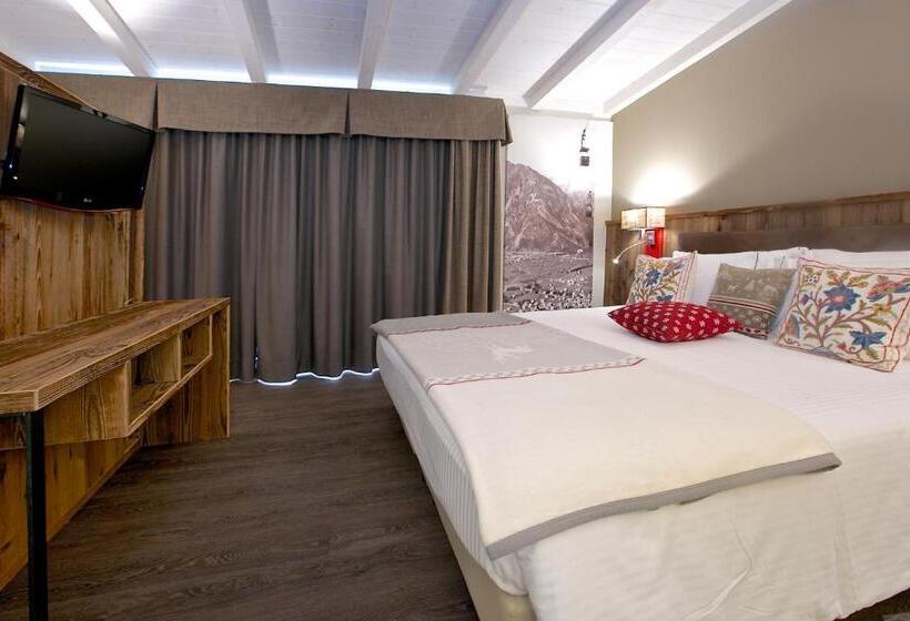 バルコニー付スイート, Olimpia