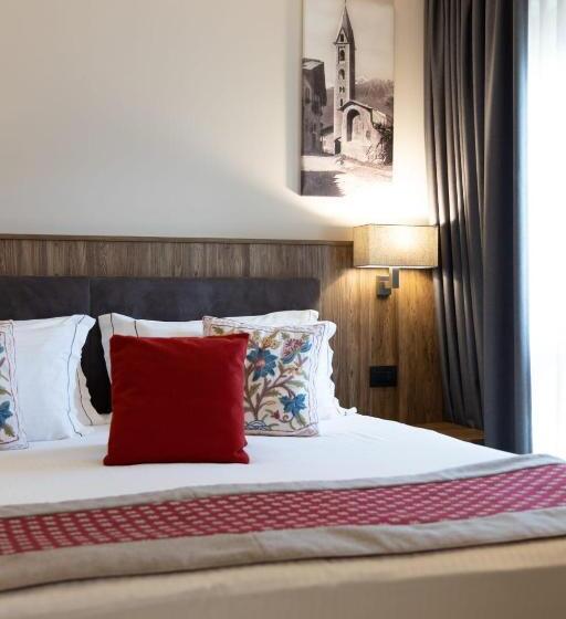 スーペリアールーム, Olimpia