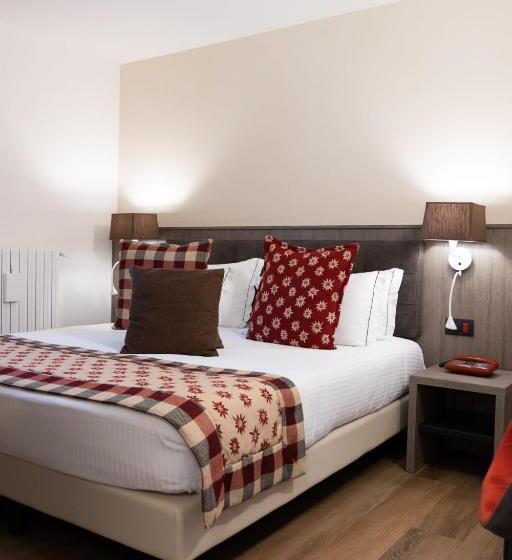 ２ベッドルームアパートメント, Olimpia