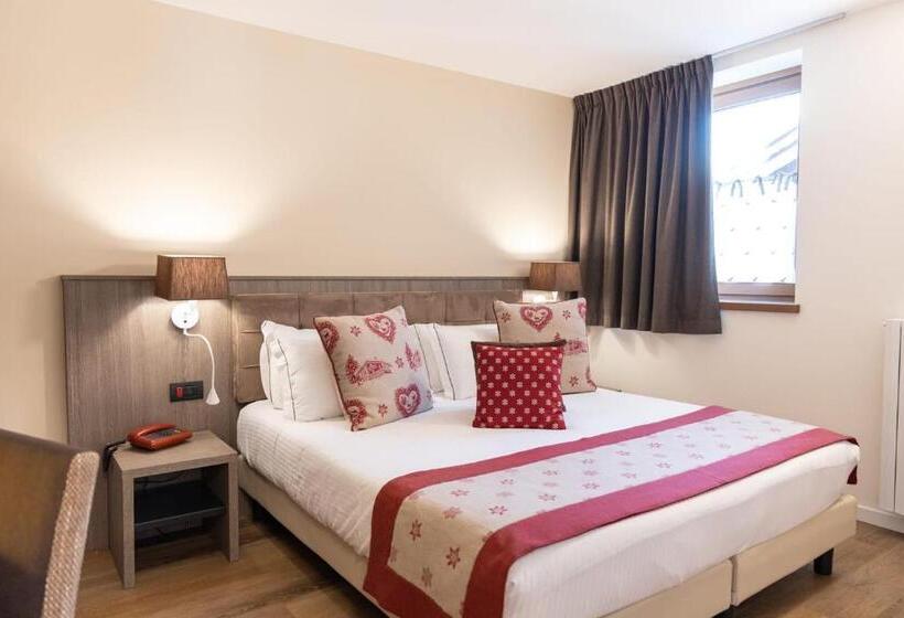 ２ベッドルームアパートメント, Olimpia