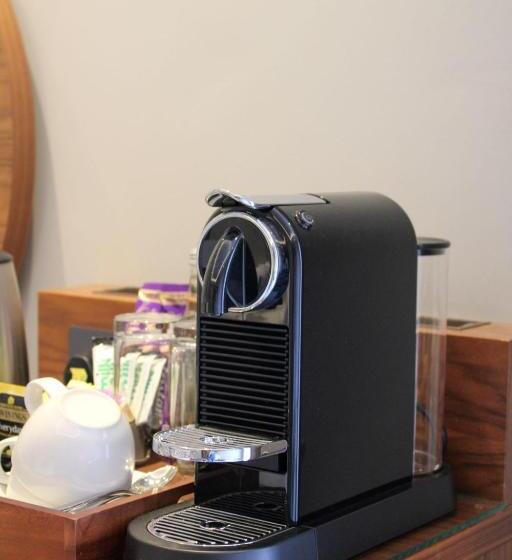 バルコニー付きデラックスルーム, One Warwick Park