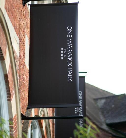 テラス付き１ベッドルームアパートメント, One Warwick Park