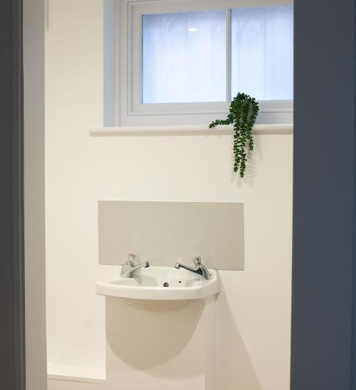 テラス付き１ベッドルームアパートメント, One Warwick Park