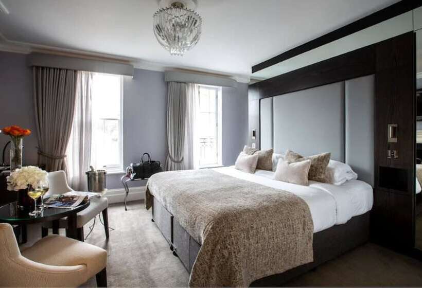 デラックスルーム, One Warwick Park